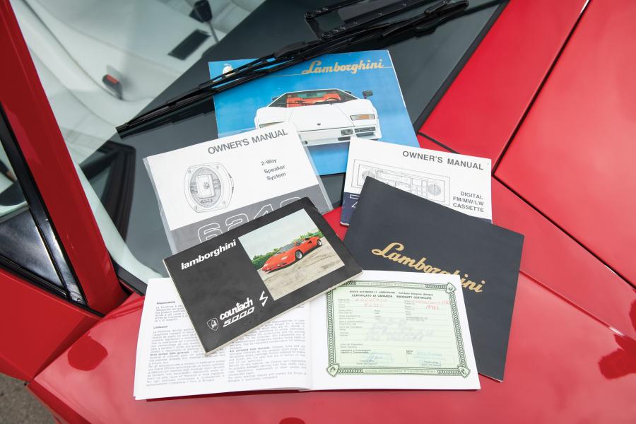 Сервисные книги Lamborghini Countach LP500 S 1984 года  (фото 29 из 34)